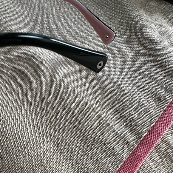 Coach Courtney sunglasses with case. - Picture 11 of 12